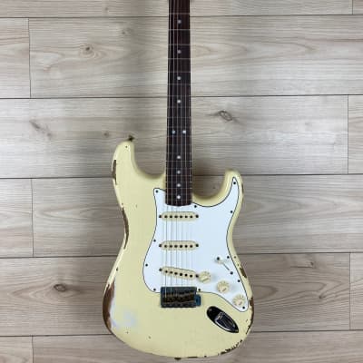 Fender Custom Shop 1967 Stratocaster Heavy Relic Electric Guitar Aged Vintage White image 2
