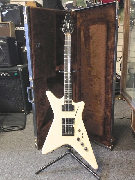 Carvin V220 1986 Electric Guitar with Case