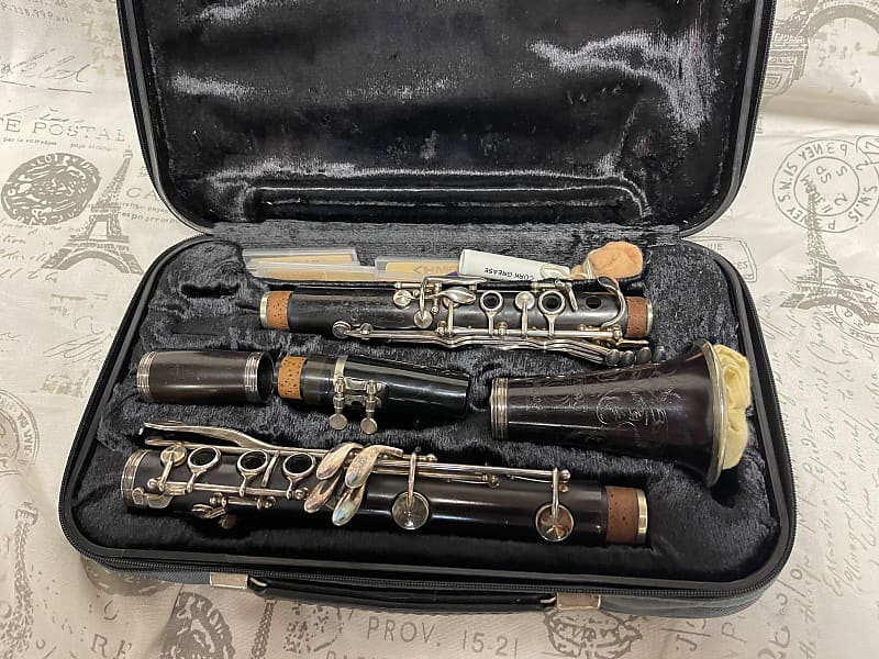 Selmer Intermediate Omega Wood Clarinet 1990 s Excellent Condition Cork Is Nice Made In USA