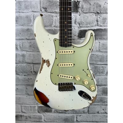 Fender Custom Shop Limited Edition 1962 Heavy Relic Stratocaster, Aged Olympic White Over 3-Tone Sunburst image 3