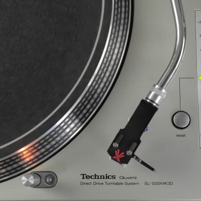 Technics SL-1200MK3D Silver Direct Drive DJ Turntable in Very Good