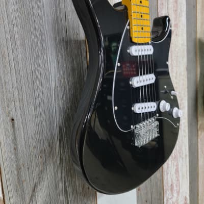 Peavey Raptor Custom SSS Electric Guitar with Maple Fretboard 2010s - Black image 5