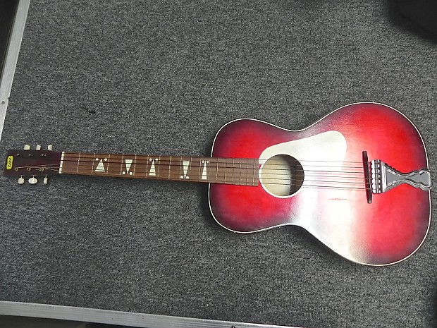 Lyra acoustic deals guitar