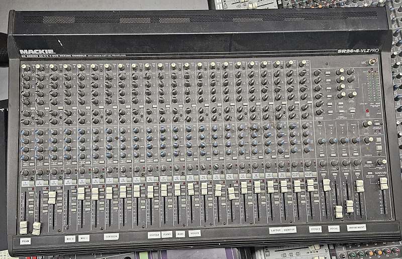 Mackie 2404VLZ4, VLZ3 & SR24.4 Mixer Dust Cover