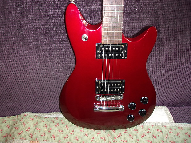 Fender Master series squier M80 2004 wine red