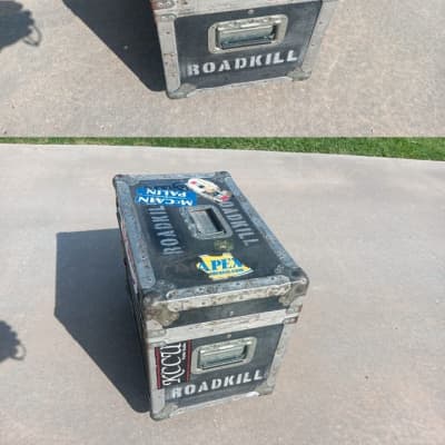 Anvil Case on Wheels, Lockable image 2