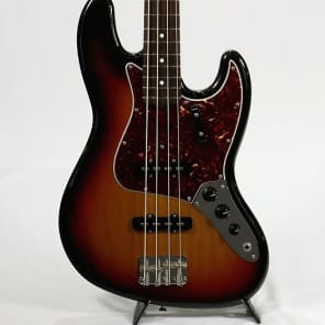 Fender USA American Vintage 62 Jazz Bass 3 knob 3TS image 2