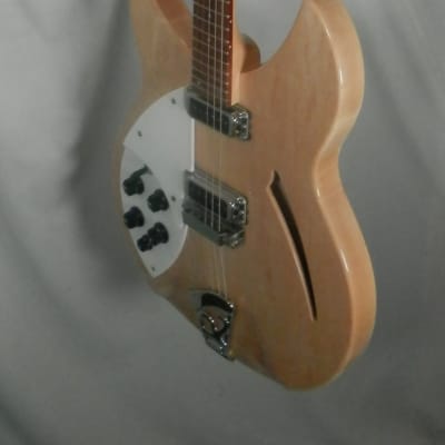 Rickenbacker 330 Lefty Mapleglo Semi-hollow electric guitar with case used Left-Handed Ric 6-string image 7
