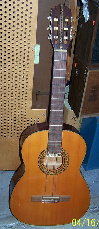 Kent 7000 Classical Guitar | Reverb