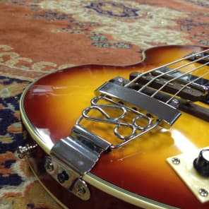 Jay Turser Violin Beatle Bass JTB-2B-VS Vintage Sunburst with Case - Price Drop image 2