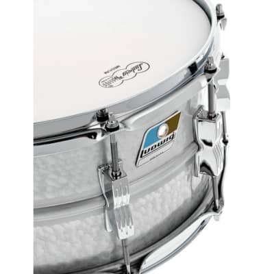 Ludwig LM405K Acrolite Hammered Aluminum Shell Snare Drum with Twin Lugs, 6.5"x 14" image 4