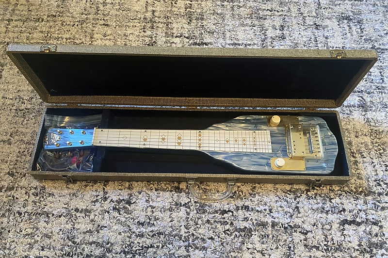 Bronson Lap Steel 1951 - Perloid blue image 1