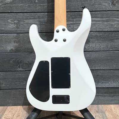 Jackson DK DKAR-M EXTR Fishman Fluence Electric Guitar - White image 4