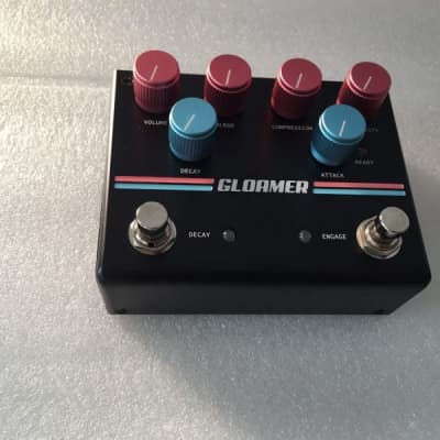 Pigtronix Gloamer Analog Polyphonic Amplitude Synthesizer Pedal w/ Original box & paperwork image 2