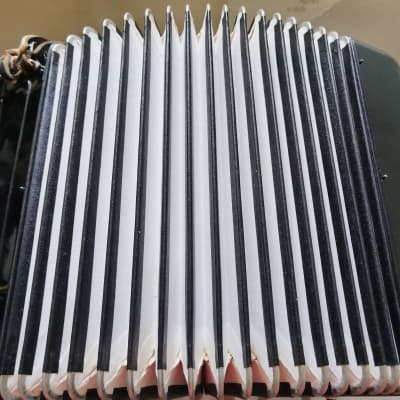 Hohner Ouverture Diatonic harmonica C-F image 23