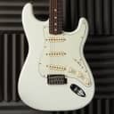 Fender Classic Player '60s Stratocaster with Rosewood Fretboard 2015 Sonic Blue
