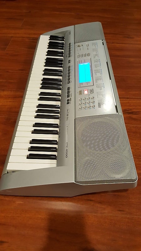 Casio CTK-4000 61-Keys Keyboard, 570 Tones, EFX, Lessons w
