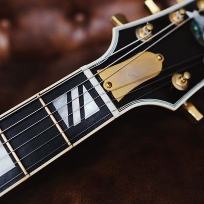 Gibson Les Paul Supreme image 3