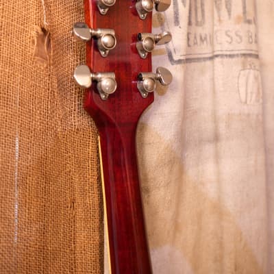 Gibson  Dove 1967 - Sunburst image 8