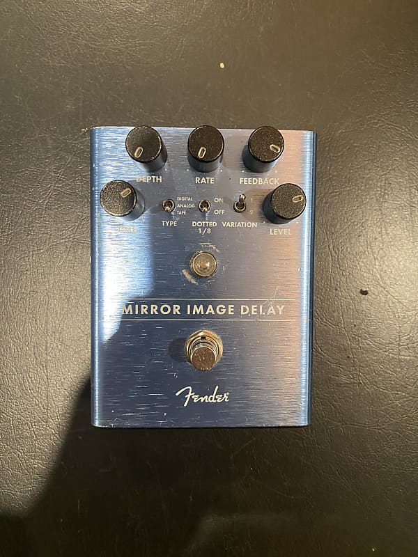 Fender Mirror Image Delay