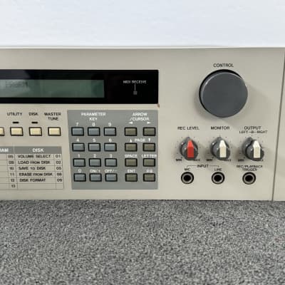 Akai S-950 Sampler | Reverb The Netherlands