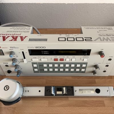Akai Professional RARE EVI1000 Controller and EWV2000 Synth Module w/cable image 2