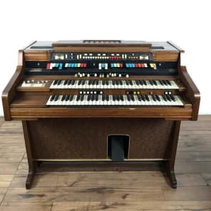 Vintage Hammond Commodore Organ & Leslie (Model 328322) image 2