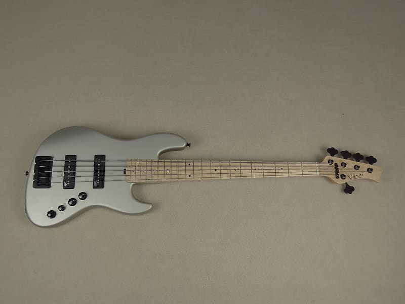 Valenti Verrazzano Series M21-J5 5 string bass w/case