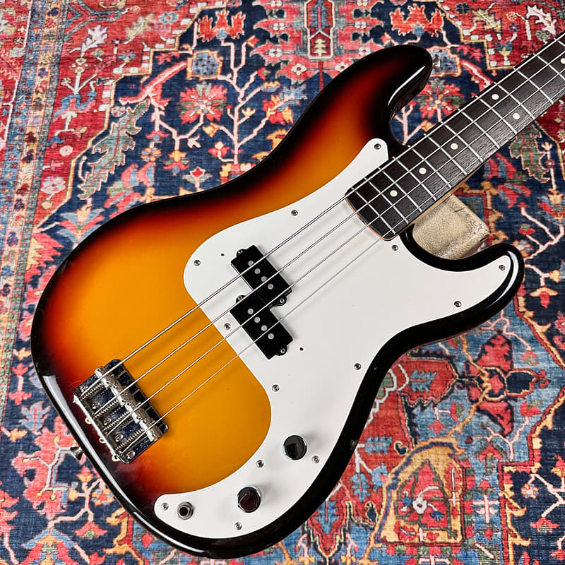 バ*チ様 Fender Japan Precision Bass PB-43 プ Fender Japan PB-43 / 3TS / 2002～2004年製 【鹿児島店】（中古/送料