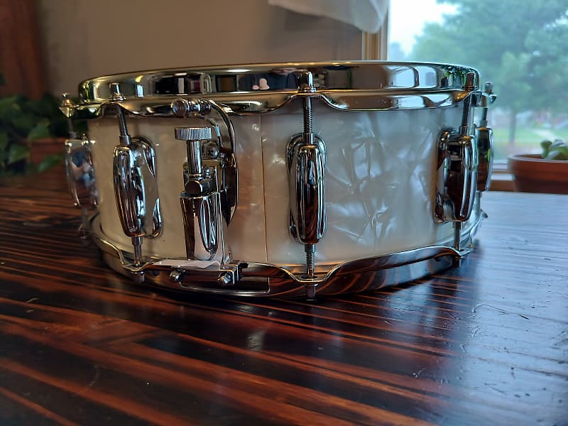 Slingerland 30.5x38.1cm12Lug TDR Weiß Glanz Marching