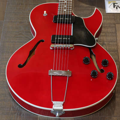 Gibson ES-135 Cherry Red 1995年製　ギブソン 1995 Gibson ES-135 Semi-Hollow Electric Guitar Cherry Red w