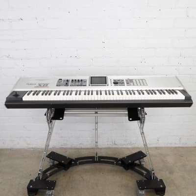 Roland Fantom X8 88-Key Keyboard Workstation Synthesizer w/ SKB Case #53296