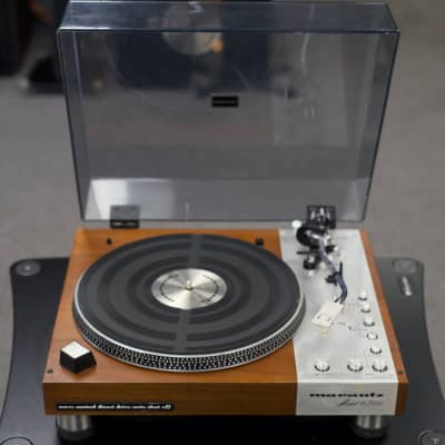 How to Buy Vintage Turntables