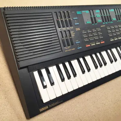 Yamaha PSS 560 Classic FM Synthesizer Keyboard image 2
