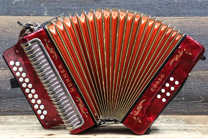 Hohner Corso 2-Row 8-Bass 21-Treble Buttons A/D Red Diatonic