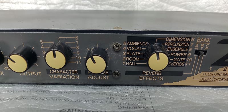 Zoom Studio 1201 Digital Reverb & Multi-Effect Unit