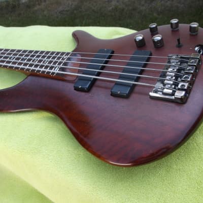 Ibanez SR505 5 String Light Weight Electric Bass Guitar with Improved Electronics and Gig Bag image 3