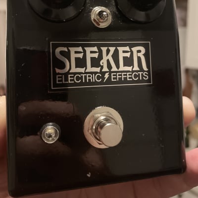 Seeker Electric Effects Octavia 2022 - Black image 1