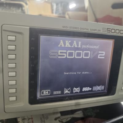 Akai S5000 Sampler