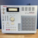Akai MPC2000 MIDI Production Center - Grey