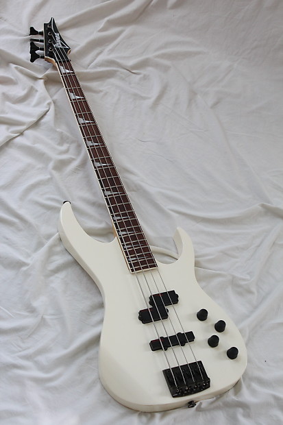 1987 Ibanez Road Bass Series RD828LE 4 String Made in Japan Electric Bass White Finish Hard Case