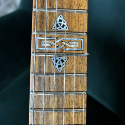 Fender Special Edition Set-Neck Showmaster Celtic H 2003 with Case image 10
