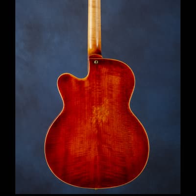 Hofner Jazzica Custom Vintage - 'Factory Aged' 2003 Faded vintage 'Celloburst' image 3