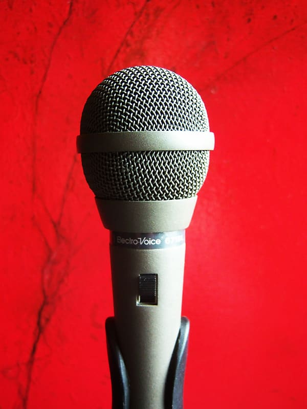 Vintage 1980's Electro-Voice 671BL Handheld Cardioid Dynamic