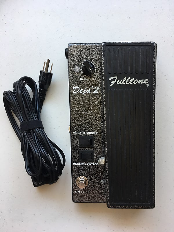 Fulltone DV2 Deja Vibe 2 Analog Vibrato Chorus Univibe Rare Guitar Effect  Pedal