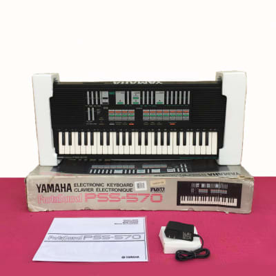 Yamaha PSS-570 FM Synthesizer Keyboard | Clean in Open Box ( Soundblaster SEGA 560 )