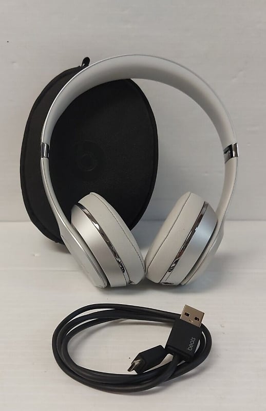 Beats by Dre A1796 image 1