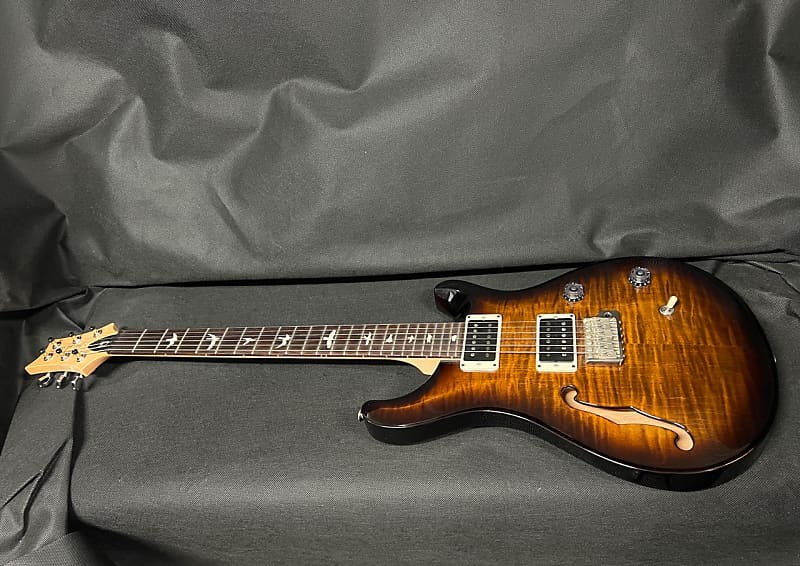 PRS SE Custom 24 Quilt Electric Guitar - Black Gold Sunburst