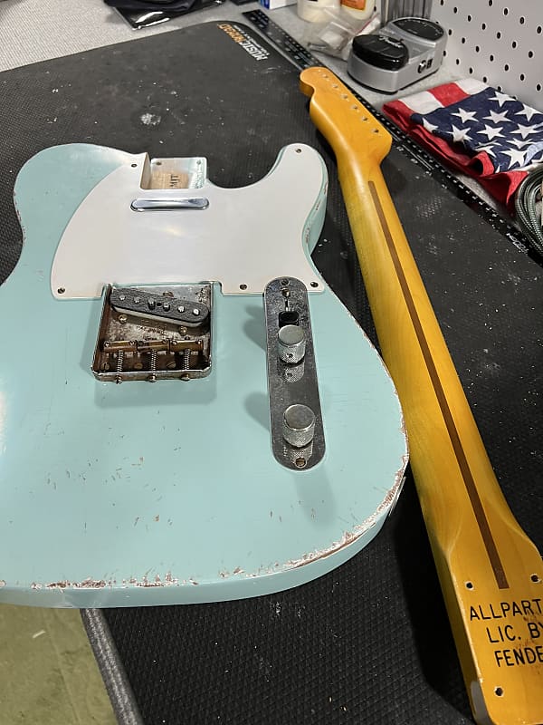 最安値定番MJT ボディ ALLPARTS LIC.BY FENDER ネック コンポーネント ストラト　HEAVY RELIC VINTAGE PARTS その他