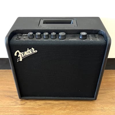 Fender mustang store lt25 reverb